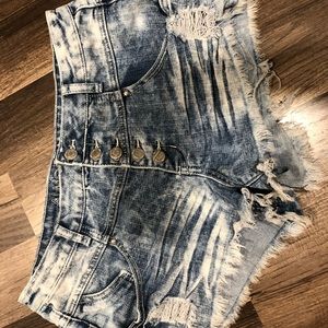 Almost famous shorts